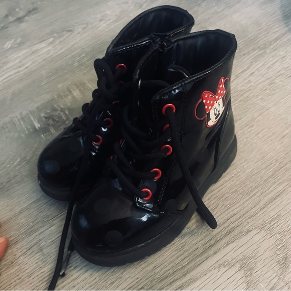 Minnie Mouse • Toddler (Size 9) Combat Boots • - Picture 2 of 4